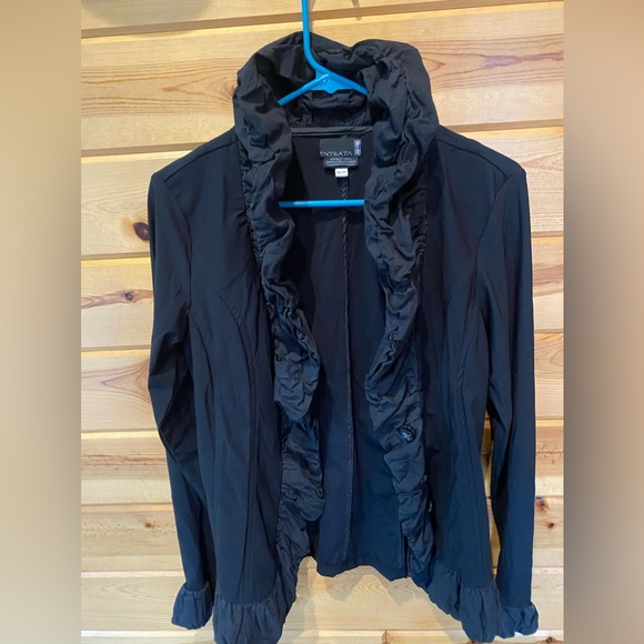 - Black light weight jacket by Entrata  (M) - Picture 3 of 4